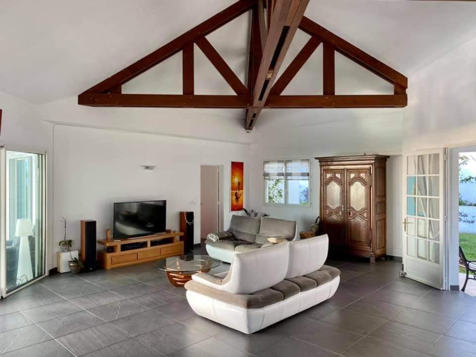 Villa Belle Vue, Chambre Bambous Сен-Пьер Экстерьер фото